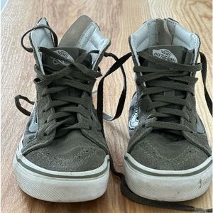 Vans olive green skateboard shoe